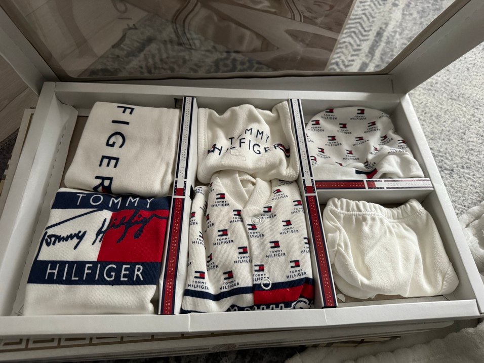 Tommy Hilfiger Bebek Giyim Seti Pamuklu hastane çıkışı - Görsel 4
