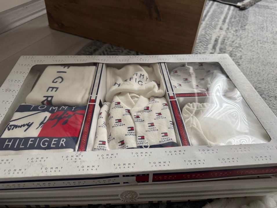 Tommy Hilfiger Bebek Giyim Seti Pamuklu hastane çıkışı - Görsel 2