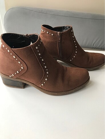 Deichmann kadın bot