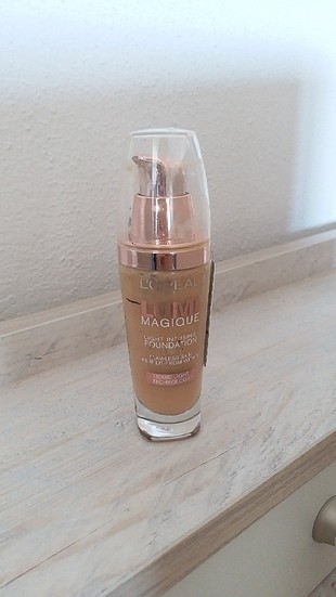 Loreal lumi magique fondoten