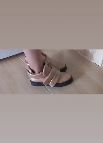 Çıt çıtlı ayakkabı
