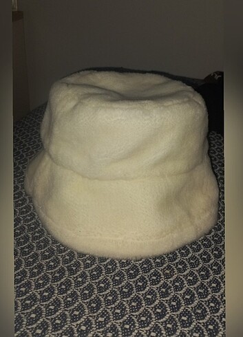 Zara Peluş şapka 