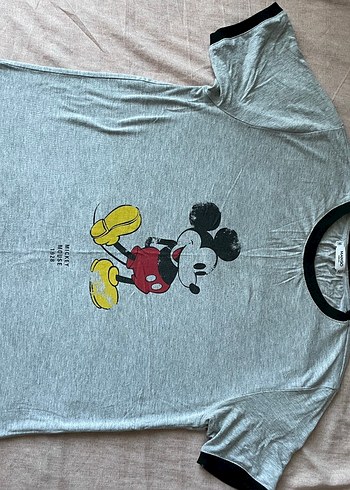 Gri Mickey Mouse Baskılı Kısa Kollu Tişört