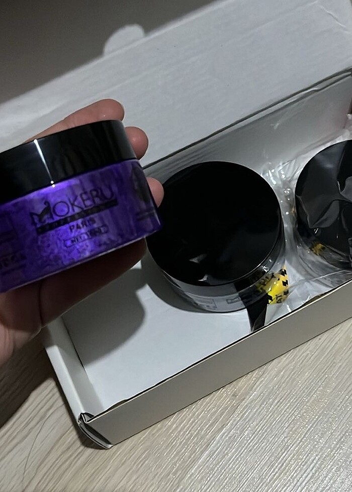 Renkli Saç Jölesi - Görsel 2