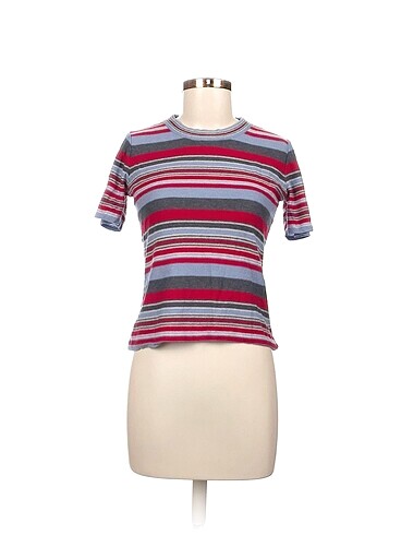 Koton T-shirt %70 İndirimli.