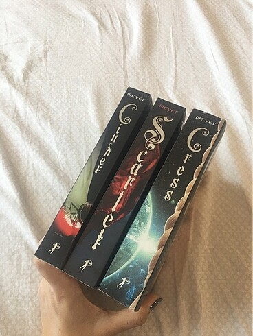 Ay günlüğü cinder scarlet cress