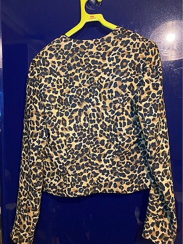 s Beden BERSHKA Leopar ceket
