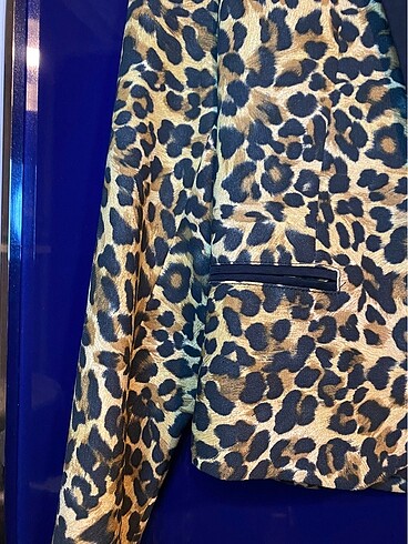 s Beden çeşitli Renk BERSHKA Leopar ceket