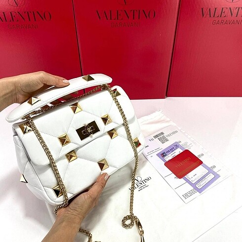 Valentino roman