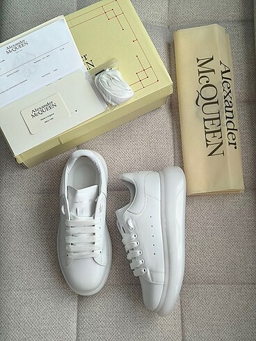 Alexander McQueen Alexander mcqueen