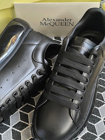 43 Beden siyah Renk Alexander mcqueen