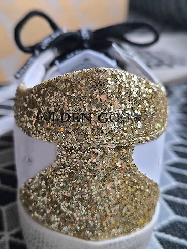 37 Beden beyaz Renk Golden goose