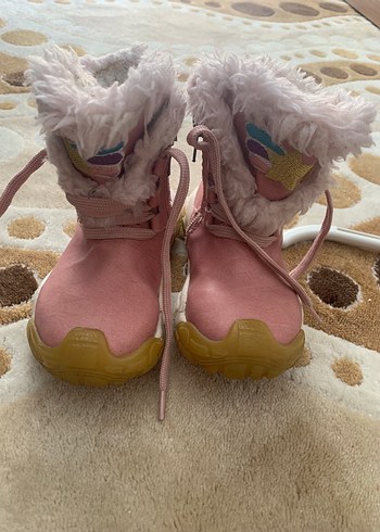 Pembe Kürklü Kız Çocuk Botu