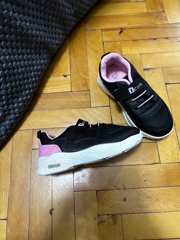 Kız Çocuk Siyah Renkli Spor Ayakkabı - Görsel 3