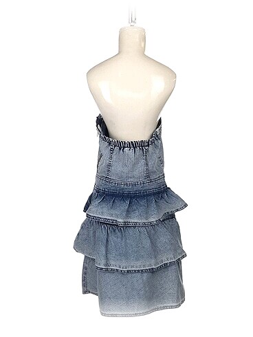 36 Beden PreLoved Kısa Elbise %70 İndirimli.
