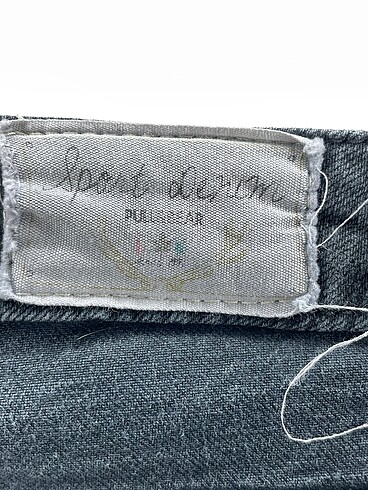 38 Beden çeşitli Renk Pull and Bear Jean / Kot Şort %70 İndirimli.