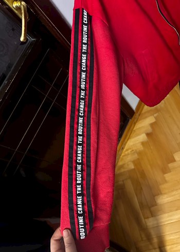 Kadın Kırmızı Fermuarlı Midi Sweatshirt - Görsel 3