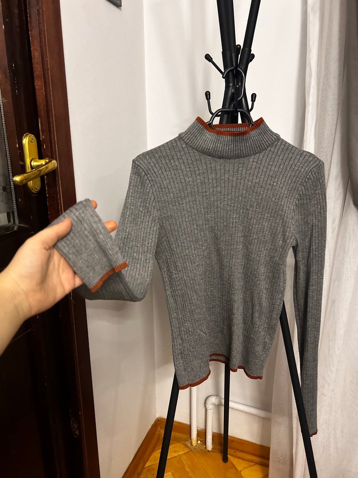 Gri Boğazlı Triko Kadın Kazak - Görsel 4