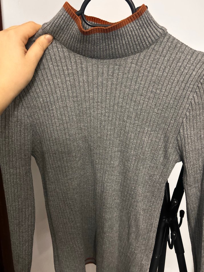 Gri Boğazlı Triko Kadın Kazak - Görsel 2