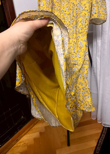 Sarı çiçekli tül Fırfırlı Kadın Elbise - Görsel 6