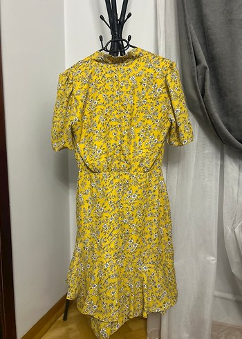 Sarı çiçekli tül Fırfırlı Kadın Elbise - Görsel 5