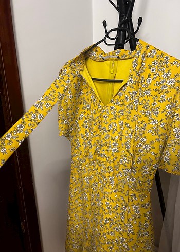 Sarı çiçekli tül Fırfırlı Kadın Elbise - Görsel 3