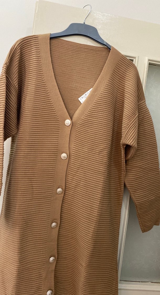 Bej Uzun Kollu Düğmeli Triko Hırka - Görsel 2