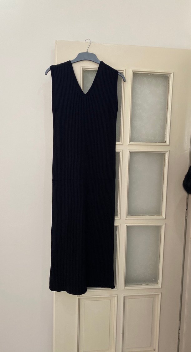 Siyah V Yaka Uzun Kadın Elbise - Görsel 2