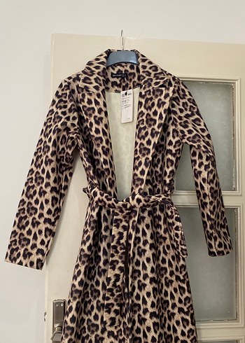 Kahverengi Leopar Desenli Kemerli Kadın Kaban - Görsel 2