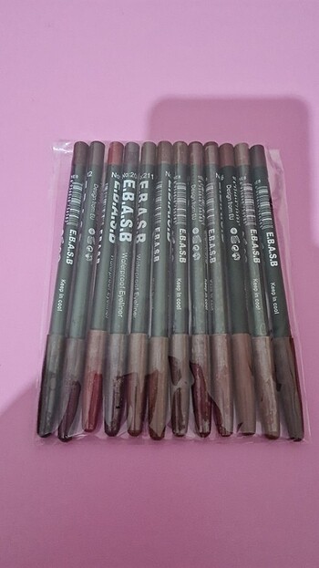 12 li waterproof eyeliner 