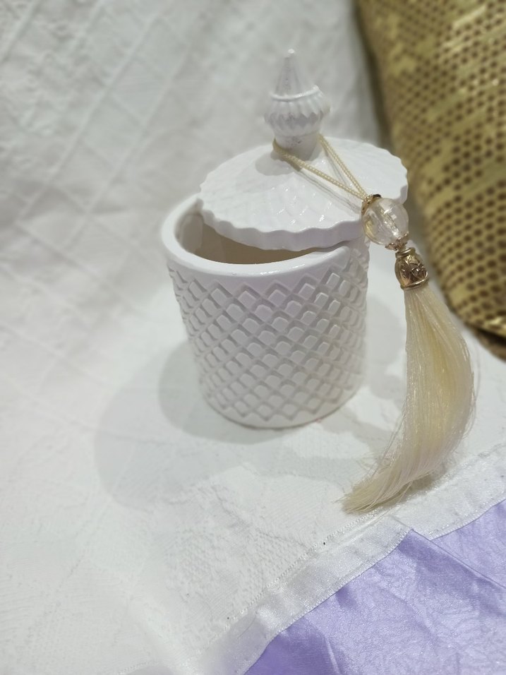 Beyaz Seramik Mumluk ve Dekoratif Kapak - Görsel 3