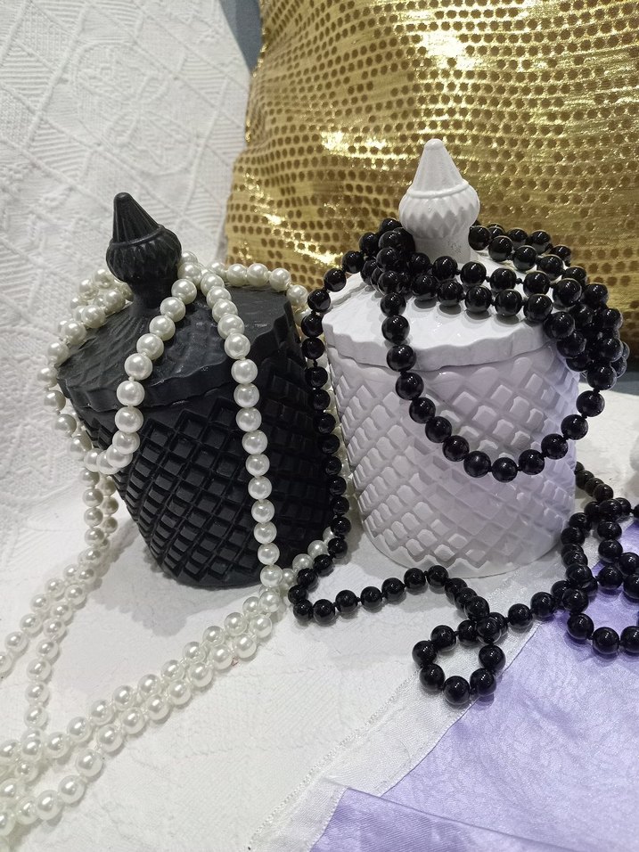 2 tane kapaklı Beyaz ve siyah Mumluk - Görsel 2