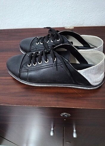 40 Beden siyah Renk Ayakkabı, sağlam temiz şık ve sorunsuz 