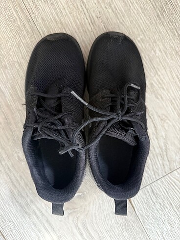 31 Beden siyah Renk Orijinal Nike çocuk ayakkab