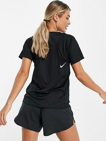 Nike Nike tişört s/xs
