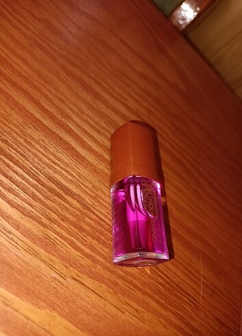 Gloss