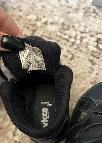 Siyah Erkek Çocuk Cırt Cırtlı Kauçuk Bot - Görsel 6