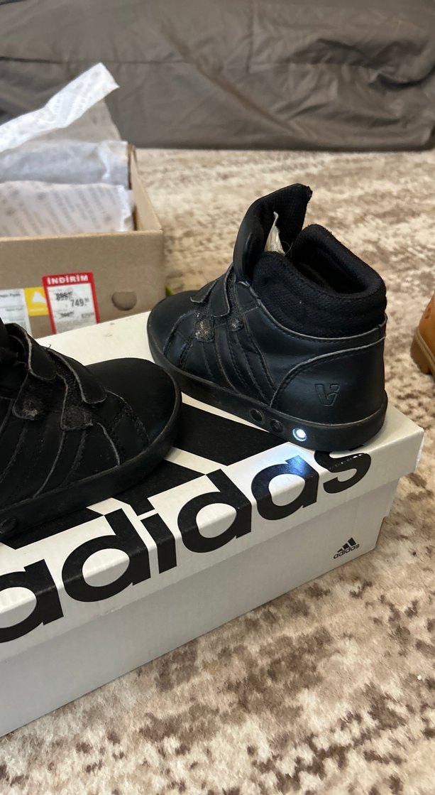 Siyah Erkek Çocuk Cırt Cırtlı Kauçuk Bot - Görsel 4