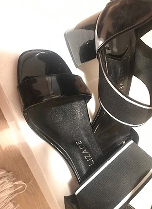 38 Beden siyah Renk Bantlı topuklu sandalet