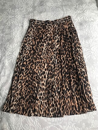 Leopar desenli etek