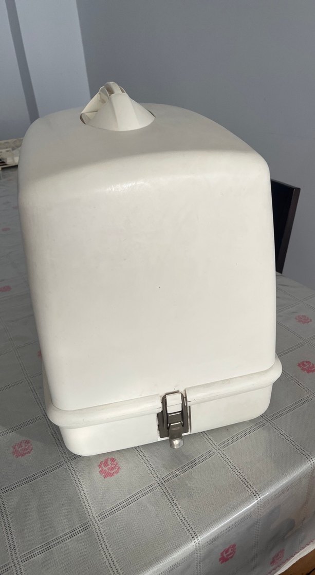 Beyaz Taşınabilir dikiş makinası çantası - Görsel 2