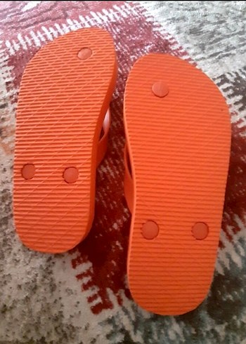 Turuncu Parmak arası Terlik - Görsel 3