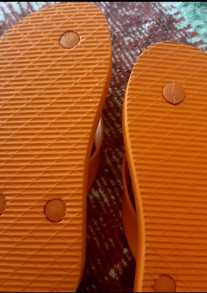 Turuncu Parmak arası Terlik - Görsel 4