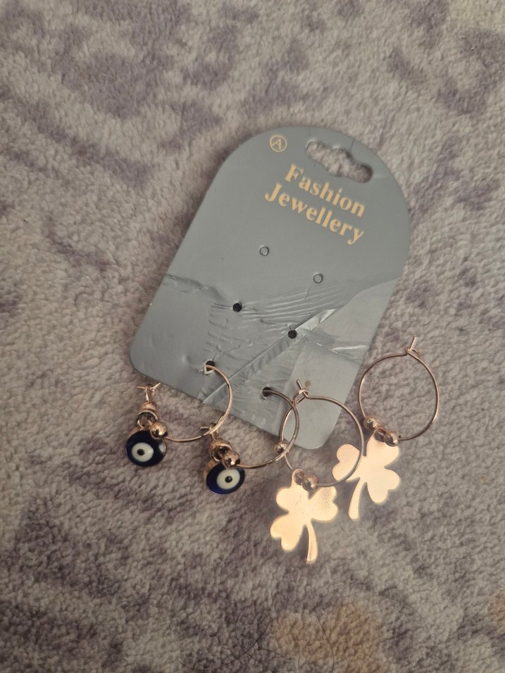 Altın Renkli Boncuklu Mini Halka Küpeler - Görsel 4