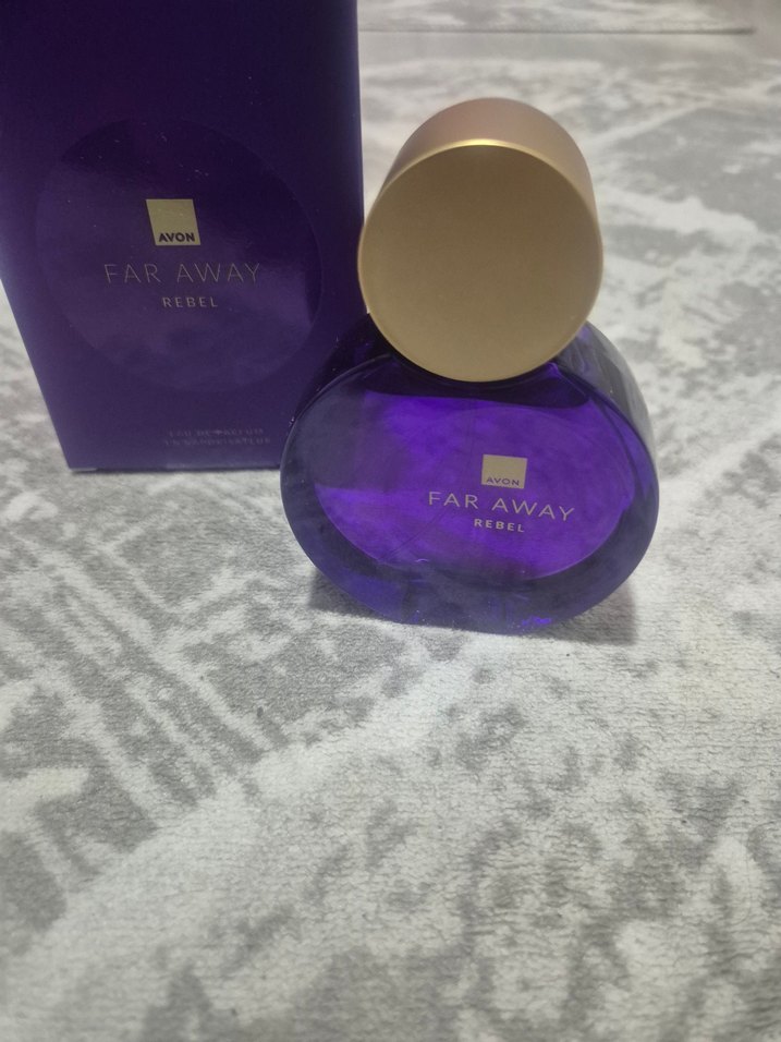 Avon Far Away Menekşe Kadın Parfümü - Görsel 2