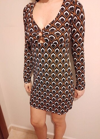 xs Beden Bershka Model Jakar Kısa Elbise