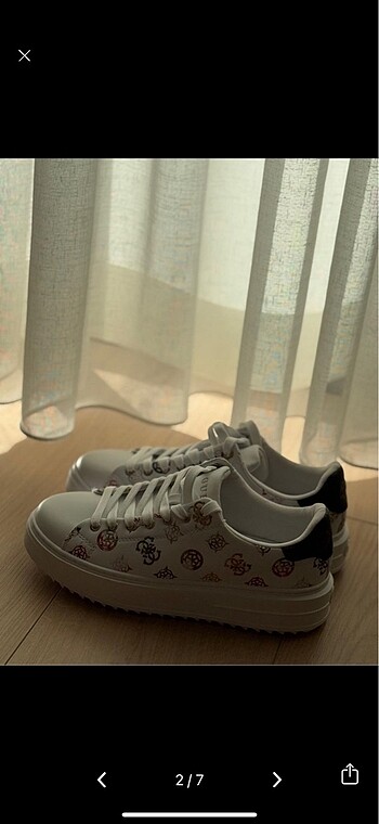 Guess Sneaker