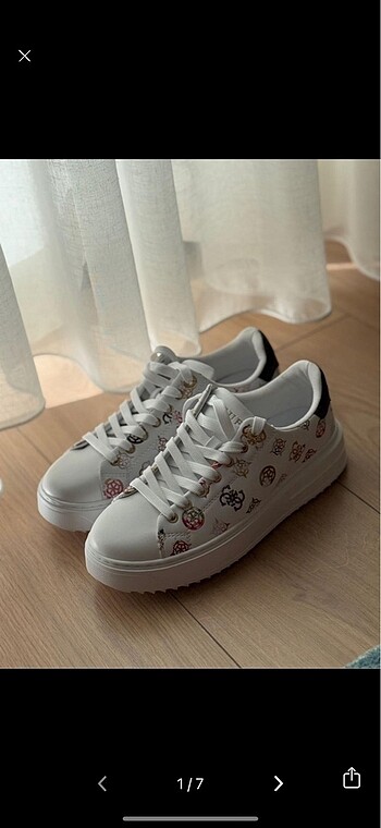 Guess Guess Sneaker