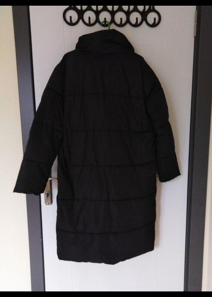 Stradivarius uzun şişme mont - Görsel 3