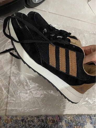 Adidas siyahlı kahveli ayakkabı